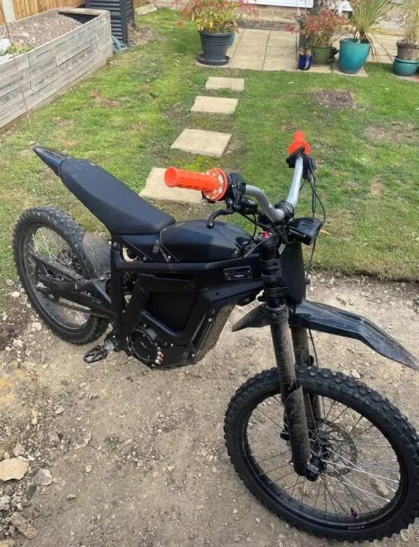 WhatsApp Image 2025-10-24 at 11.22.07 AM 2025 Talaria sting r mx4 Price £900