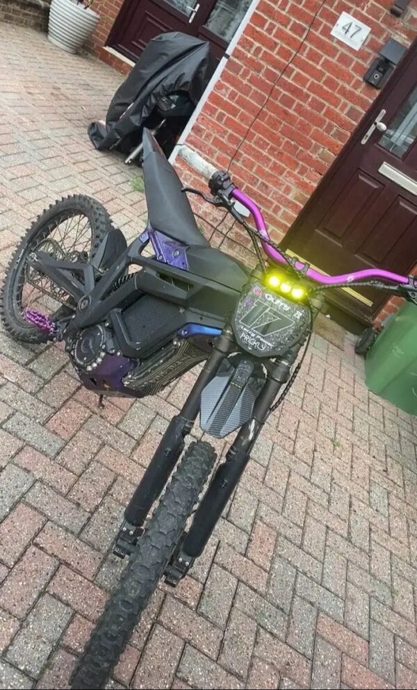 WhatsApp Image 2025-10-24 at 11.44.12 AM 2024 Talaria sting Talaria sting r £850