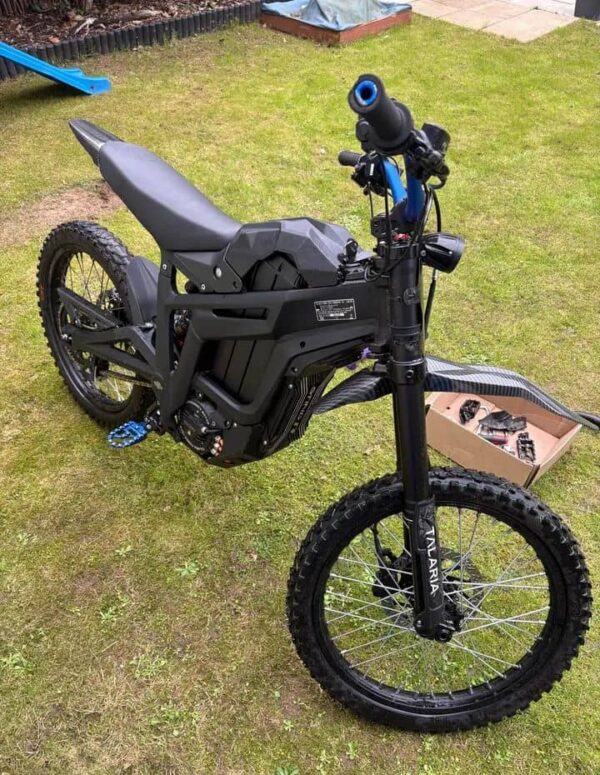 WhatsApp Image 2025-10-24 at 12.20.02 PM Talaria sting r Price £750