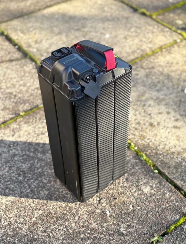 img_1727 Fairly used Surron LBX Battery Mint